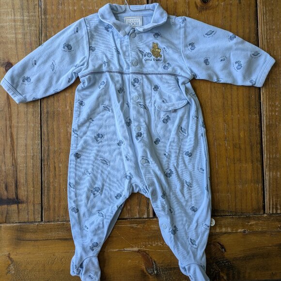 VINTAGE Classic Pooh Baby One Piece - Picture 1 of 4